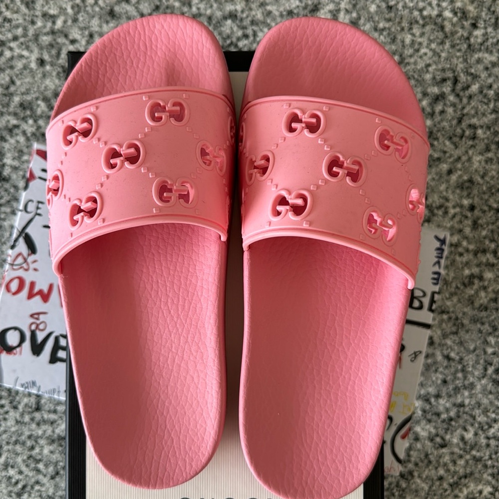 Gucci slides